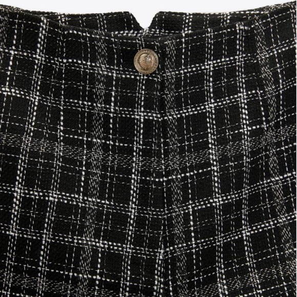 NWT ZARA TEXTURED WEAVE PLAID SHORTS
BLACK / ECRU SIZE XS NWT - Picture 5 of 5